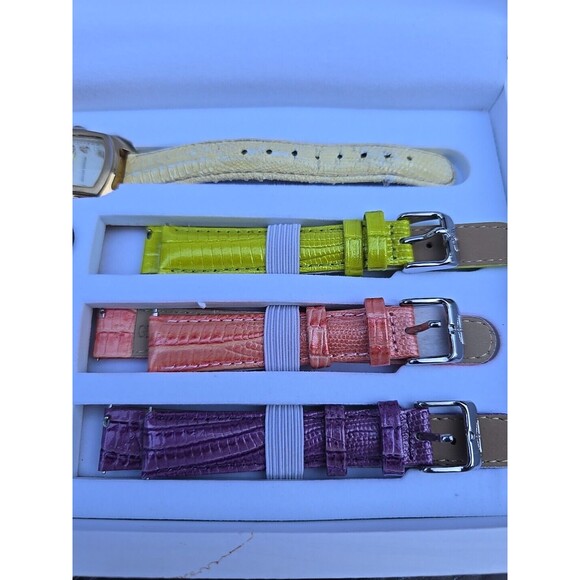 Invicta Special Edition 0574 Baby Lupah Ladies Watch Trinite Mother of Pearl - Picture 6 of 8